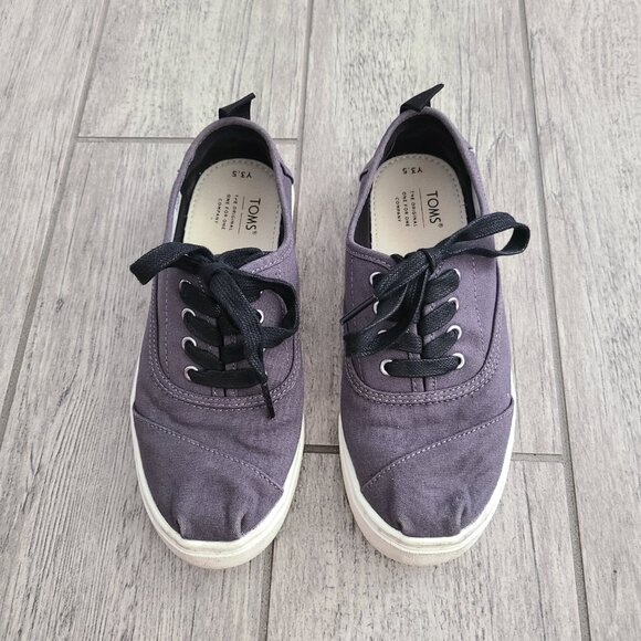 Toms youth kids lace up low top sneakers grey size 3.5 Y - Picture 3 of 11